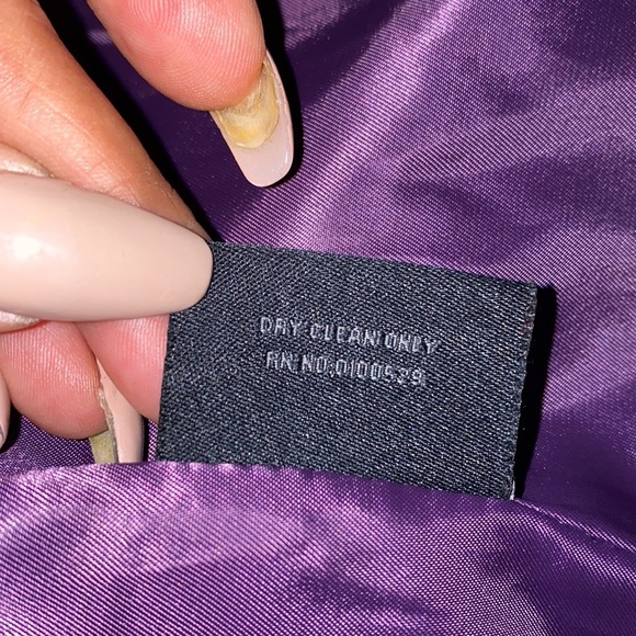 Steve Madden medium Coat, with beautiful 3 layer ruffle at bottom back - Picture 9 of 9